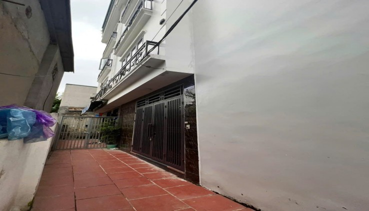 CHO THUÊ NHÀ MỚI KÍNH KOONG NGUYÊN CĂN GIÁP NHỊ THỊNH LIỆT, 5 TẦNG, 33M2,  3 NGỦ, 12 TRIỆU